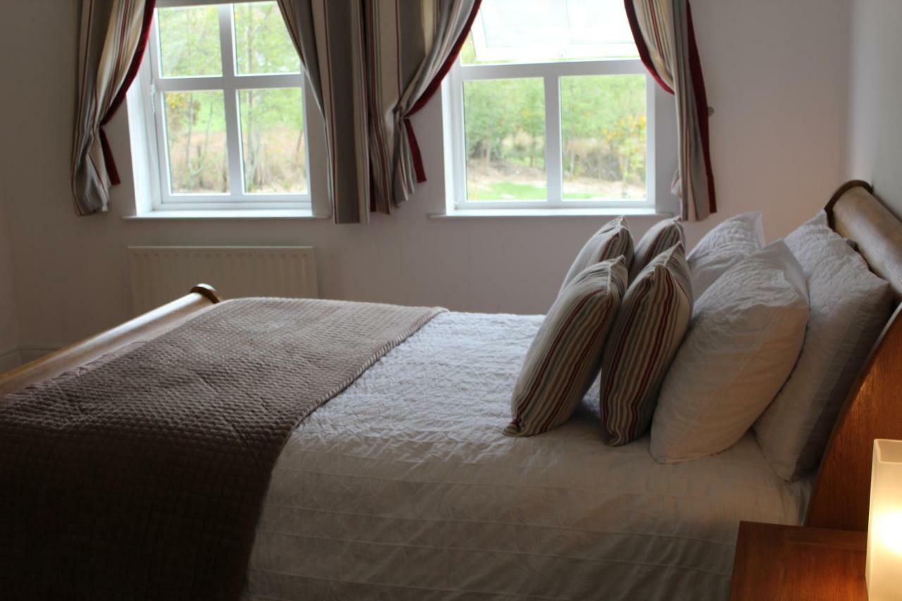 Bunlin Heights Self Catering Studio Milford Exterior photo